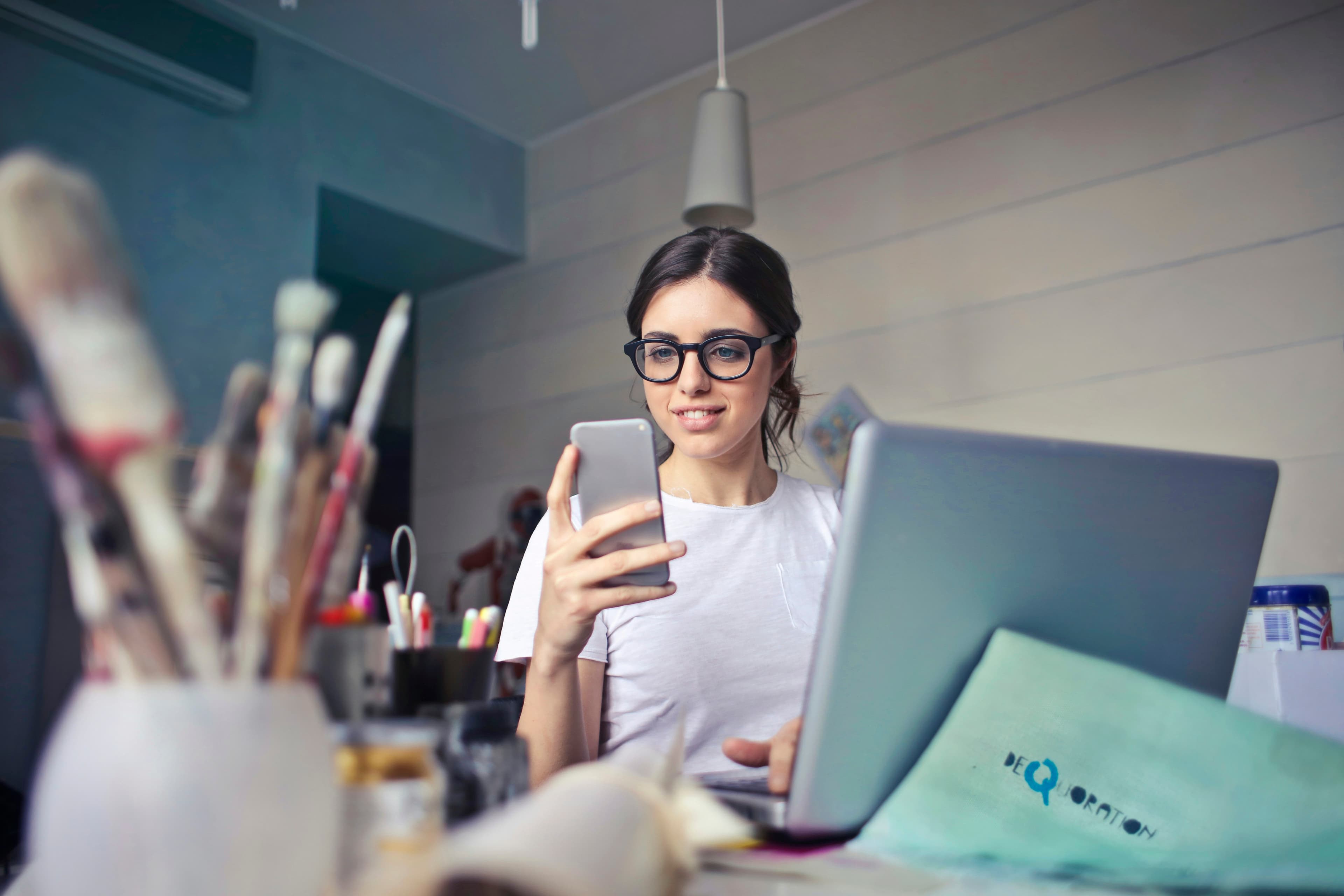 Why You Check Your Phone Every 5 Minutes: Psychology Explored
