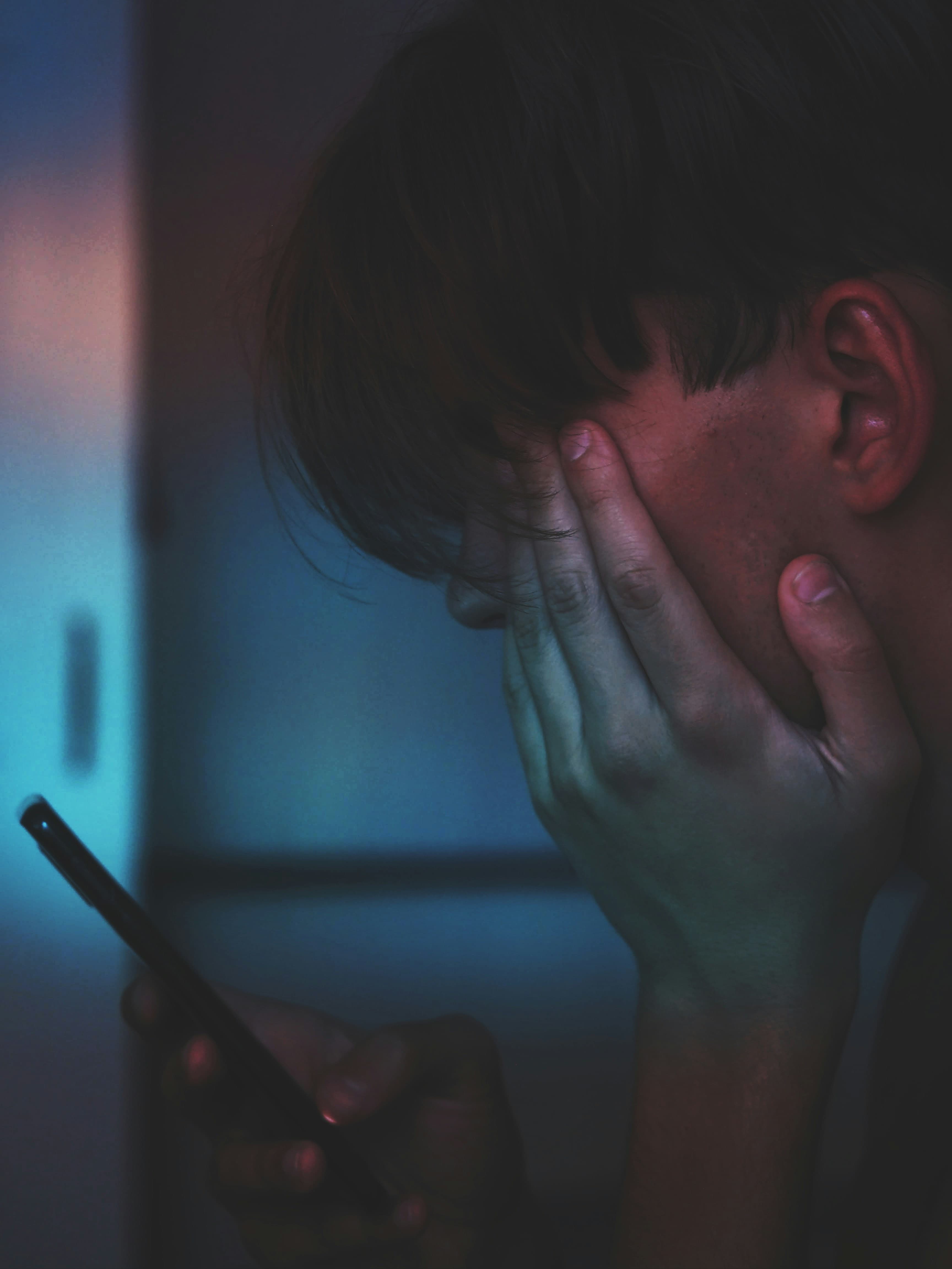 Break Phone Addiction Without Wiping Your Digital World